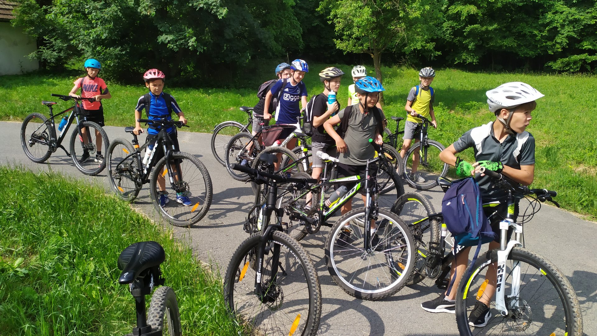 Vzpomínka na školní cyklovýlet na konci šestky