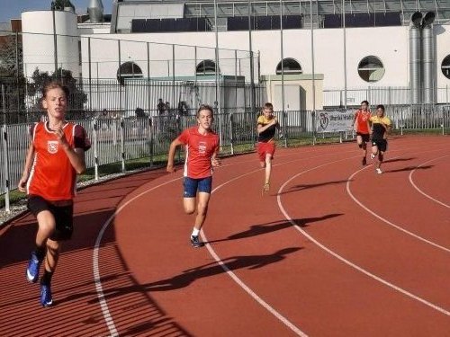 Adam na 300m
