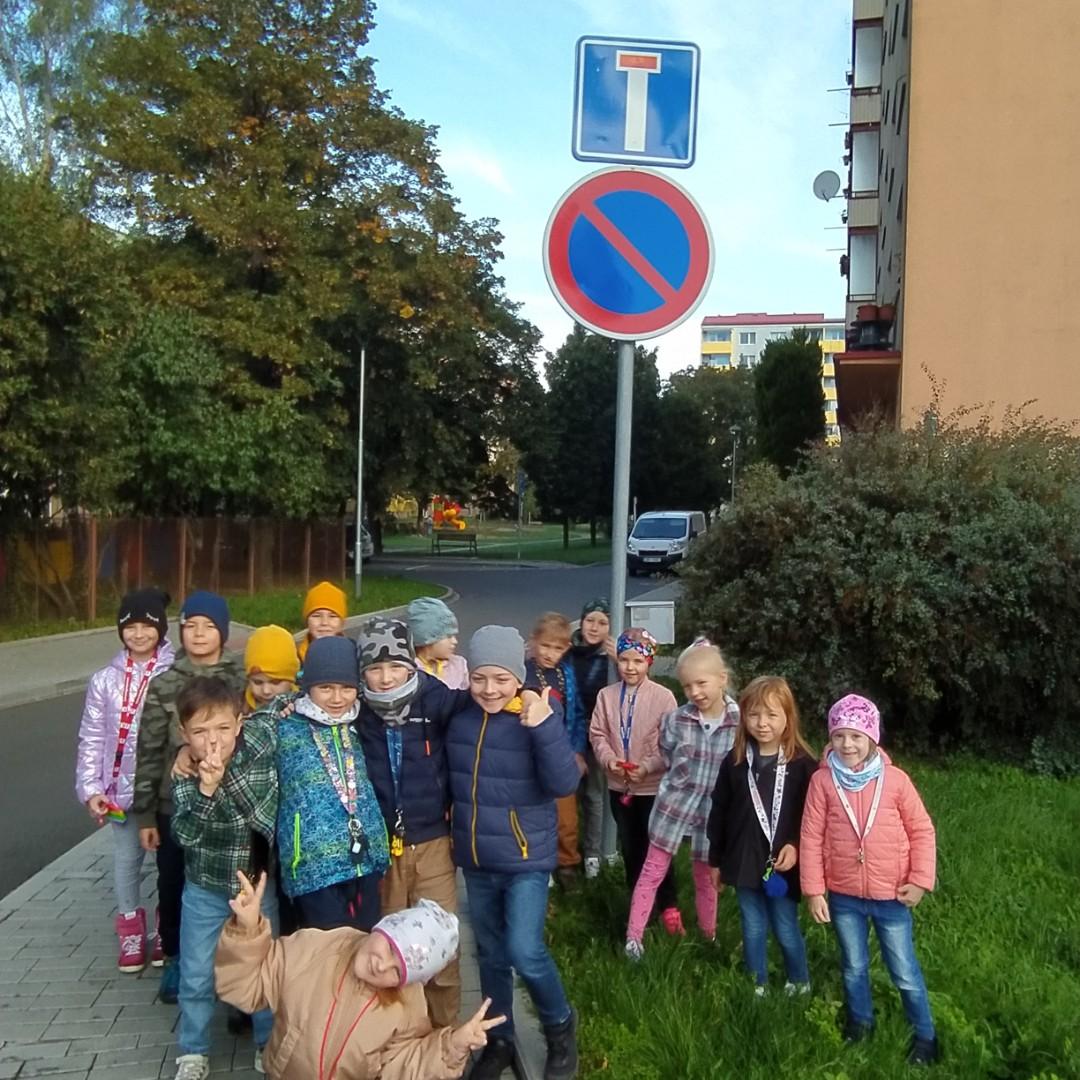 Naučná procházka kolem školy