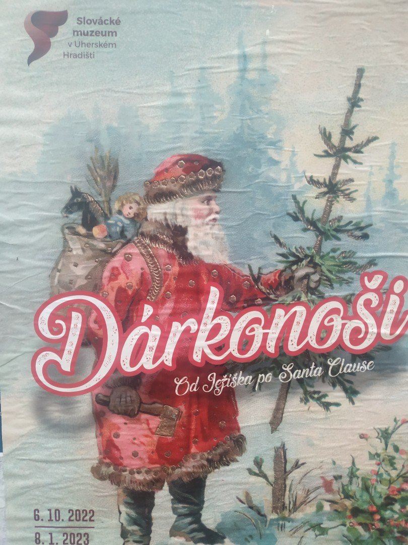 Dárkonoši v muzeu