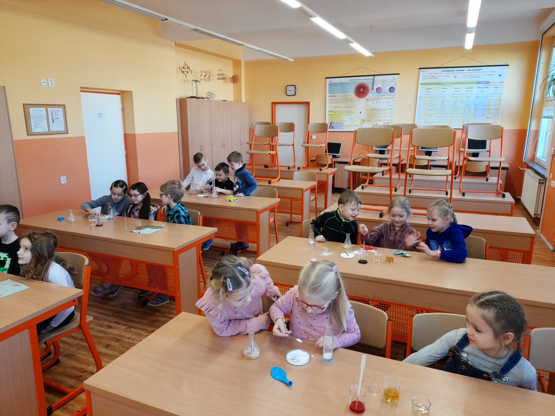 Zábavná chemie