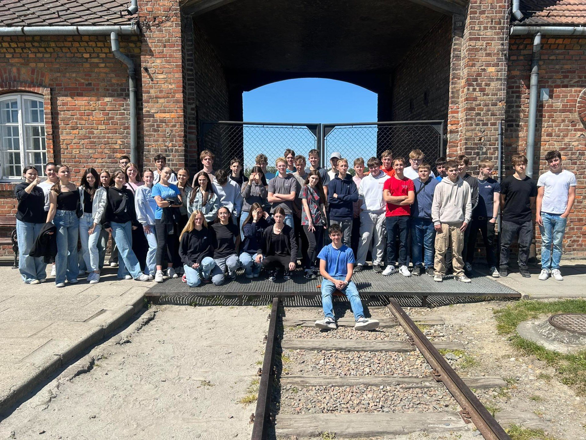 EXKURZE OSVĚTIM - PROJEKT SVĚDOMÍ LIDSTVA